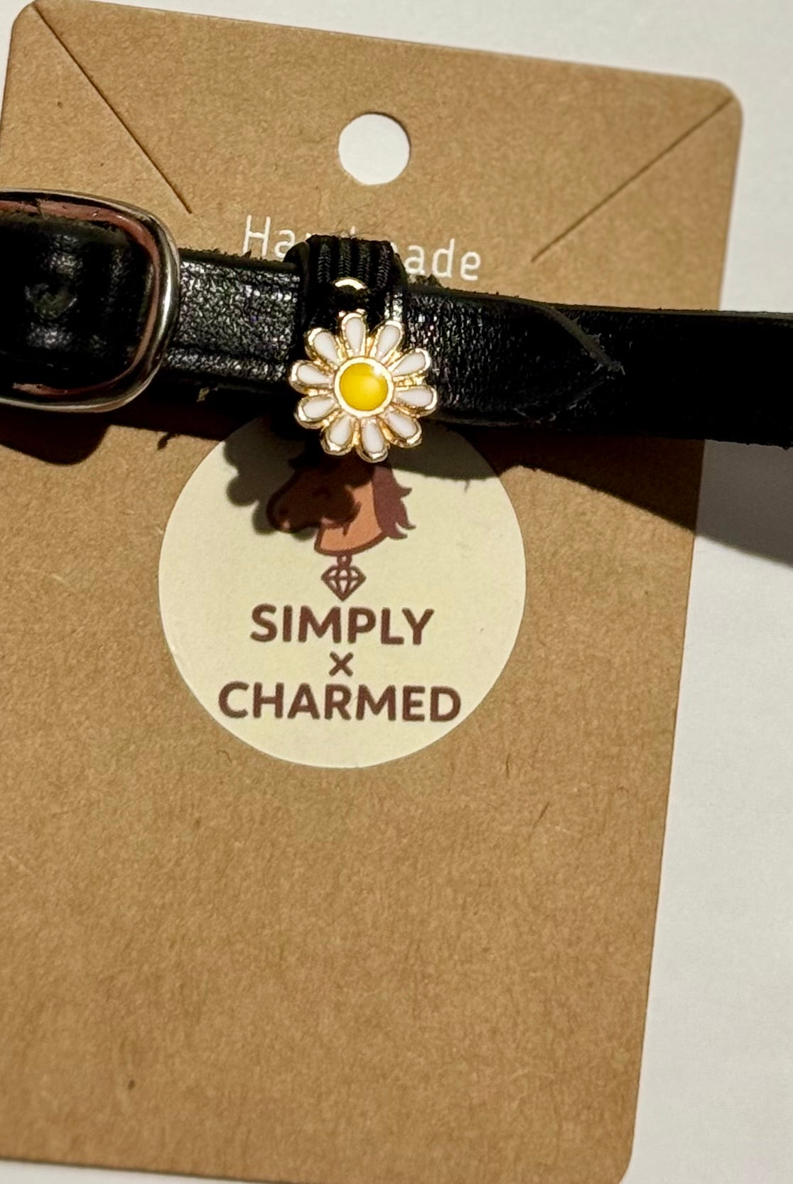 Spur Charms- White Daisy (Pair)